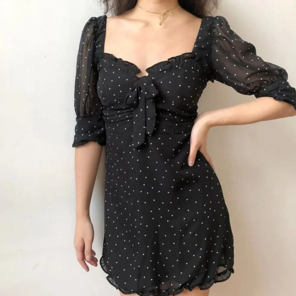 YesStyle Sinora Short-Sleeve Scoop Neck Dotted Mini Smock Dress - Picture 4 of 16